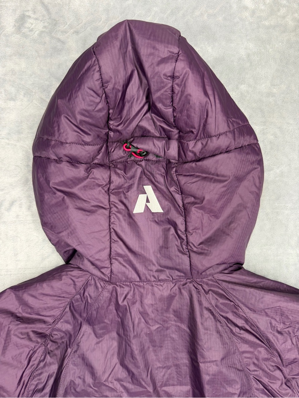 Eddie Bauer First Ascent Mountaineering Hooded Puffer Jacket in Deep Plum - Picture 10 of 12